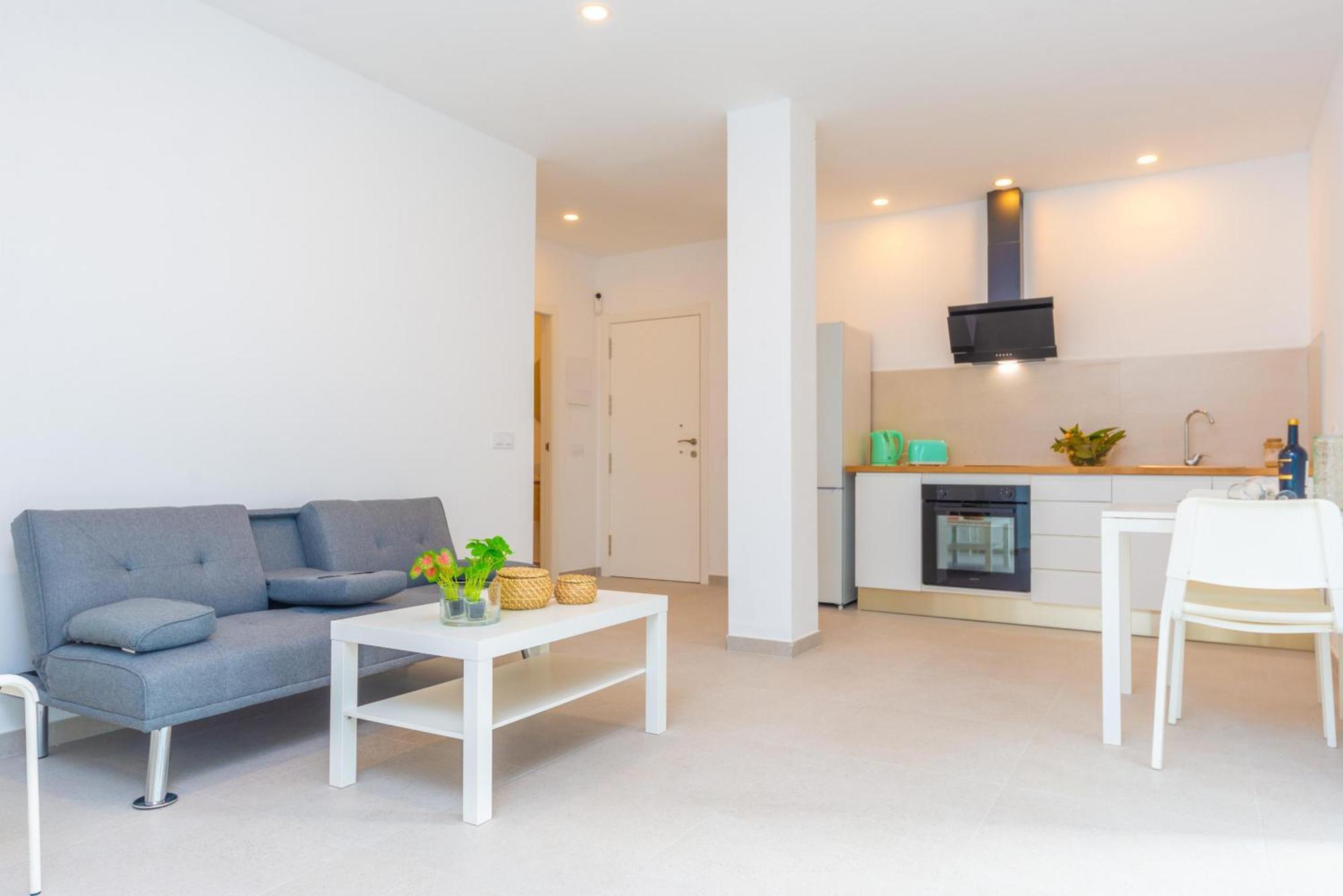 Apartment Hugo 1 *